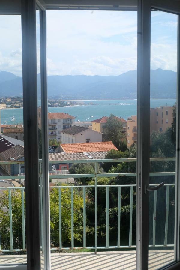アジャクシオLa Terrasse De Saint-Jeanアパートメント エクステリア 写真
